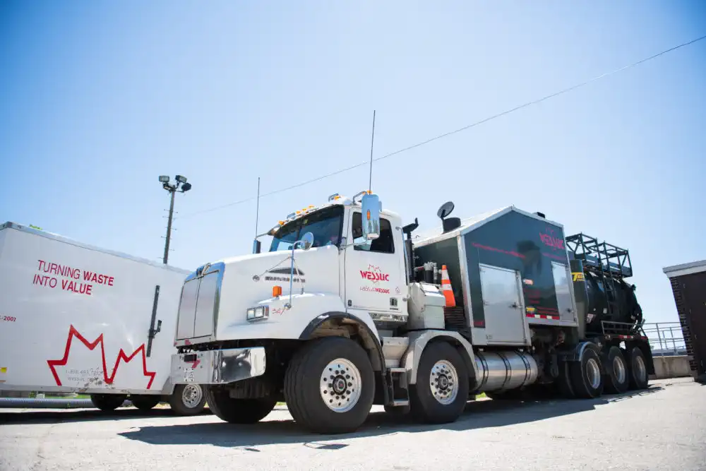 Vacuum truck and safety unit setup for a clean out